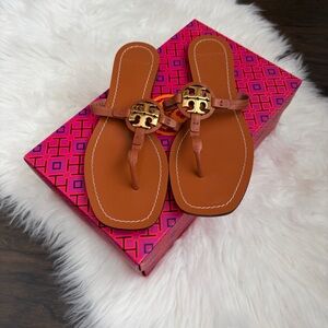 Tory Burch Mini Miller Leather Thong Brown Sandals Gold Accent vintage vachetta